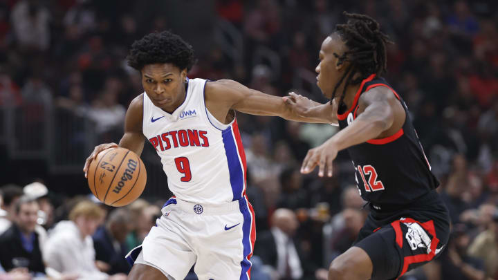 Feb 27, 2024; Chicago, Illinois, USA; Detroit Pistons forward Ausar Thompson (9) drives to the basket against Chicago Bulls guard Ayo Dosunmu (12) during the first half at United Center. Mandatory Credit: Kamil Krzaczynski-USA TODAY Sports