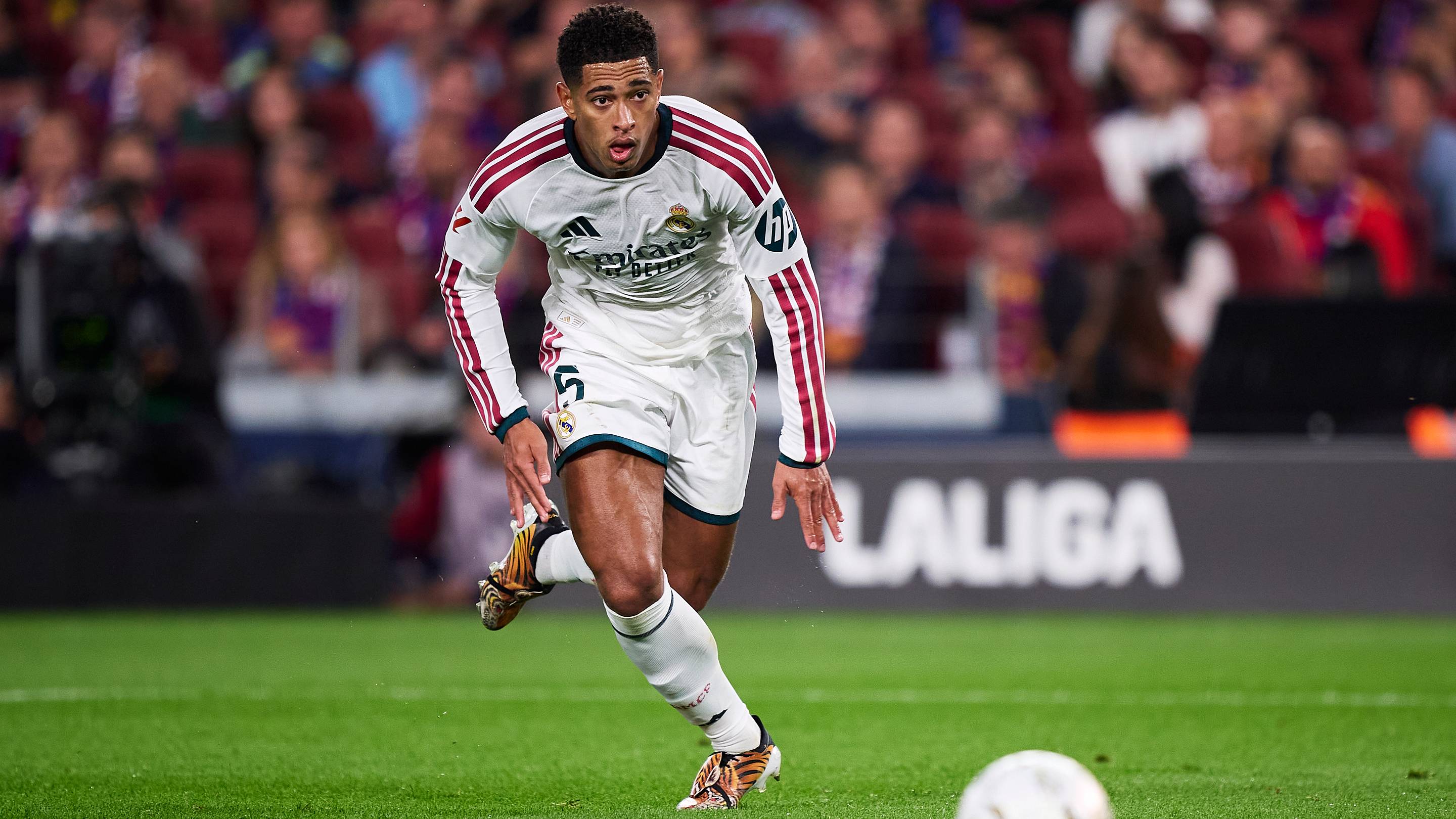 Jude Bellingham doesn’t need goals to completely destroy Barcelona