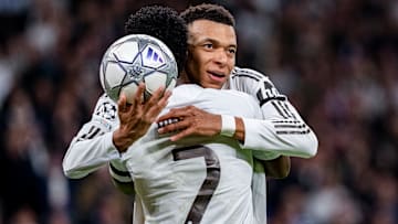 Mbappé fez dois gols no Bernabéu nesta terça Mbappé fez dois gols no Bernabéu nesta terça