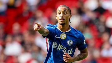 Chelsea tem posição firmada sobre futuro de João Pedro