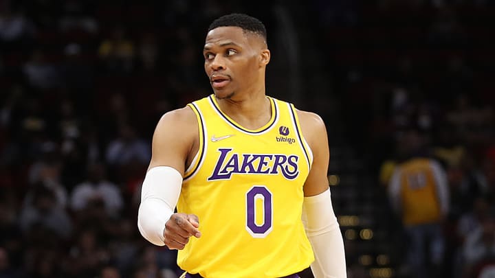 Westbrook aún no encuentra su lugar en los Lakers