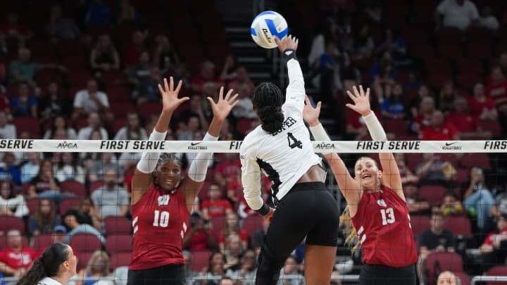 Action during the Louisville versus Wisconsin volleyball match at the AVCA First Serve Showcase at the KFC Yum! Center in Louisville, Ky. on Aug. 27, 2024