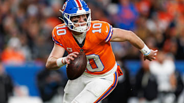 Las Vegas Raiders v Denver Broncos - NFL 2025