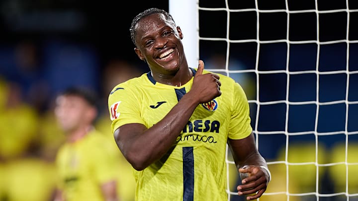 Etta Eyong réalise un début de saison exceptionnelle. Etta Eyong réalise un début de saison exceptionnelle.