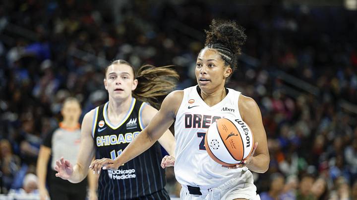 Apr 29, 2026; Chicago, IL, USA; Atlanta Dream guard Indya
Nivar (21) drives to the basket against the Chicago Sky during the second half of a WNBA preseason game at Wintrust Arena. Mandatory Credit: Kamil Krzaczynski-Imagn Images