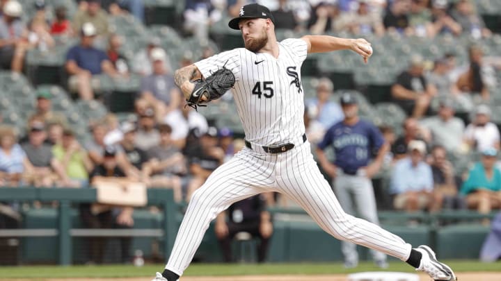 Jul 28, 2024; Chicago, Illinois, USA; Chicago White Sox starting pitcher Garrett Crochet (45) delivers a pitch against the Seattle Mariners during the first inning at Guaranteed Rate Field. Mandatory Credit: Kamil Krzaczynski-USA TODAY Sports