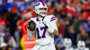 Josh Allen firmó un contrato récord con los Bills 