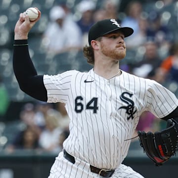 Chicago White Sox starting pitcher Shane Smith (64) throws against the Detroit Tigers at Rate Field. 