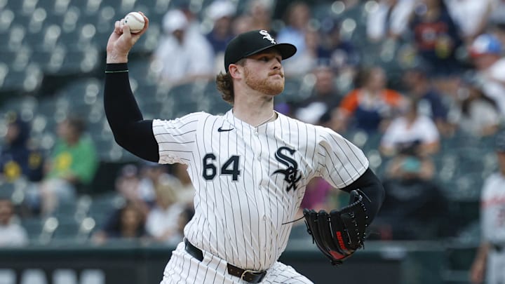 Chicago White Sox starting pitcher Shane Smith (64) throws against the Detroit Tigers at Rate Field. Chicago White Sox starting pitcher Shane Smith (64) throws against the Detroit Tigers at Rate Field.
