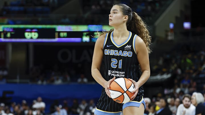 Sep 11, 2025; Chicago, Illinois, USA; Chicago Sky forward Maddy Westbeld (21) looks to pass the ball against the New York Liberty during the second half at Wintrust Arena. Mandatory Credit: Kamil Krzaczynski-Imagn Images Sep 11, 2025; Chicago, Illinois, USA; Chicago Sky forward Maddy Westbeld (21) looks to pass the ball against the New York Liberty during the second half at Wintrust Arena. Mandatory Credit: Kamil Krzaczynski-Imagn Images