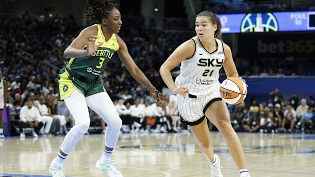 Maddy Westbeld had seven points & four rebounds in her first start in the WNBA. The Chicago Sky lost to the Indiana Fever.