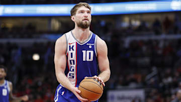 Feb 3, 2024; Chicago, Illinois, USA; Sacramento Kings forward Domantas Sabonis (10) shoots a free throw against the Chicago Bulls during the second half at United Center. Mandatory Credit: Kamil Krzaczynski-Imagn Images