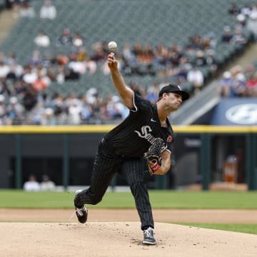 May 27, 2024; Chicago, Illinois, USA; Chicago White Sox starting pitcher Nick Nastrini (43) delivers a pitch against the Toronto Blue Jays during the first inning at Guaranteed Rate Field. Mandatory Credit: Kamil Krzaczynski-USA TODAY Sports