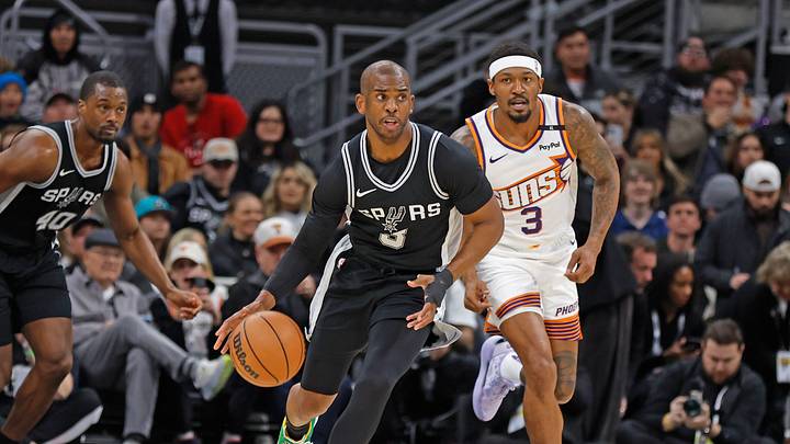Phoenix Suns v San Antonio Spurs