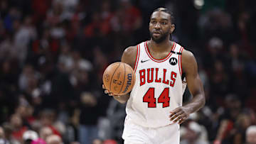 Jan 10, 2025; Chicago, Illinois, USA; Chicago Bulls forward Patrick Williams (44) brings the ball up court