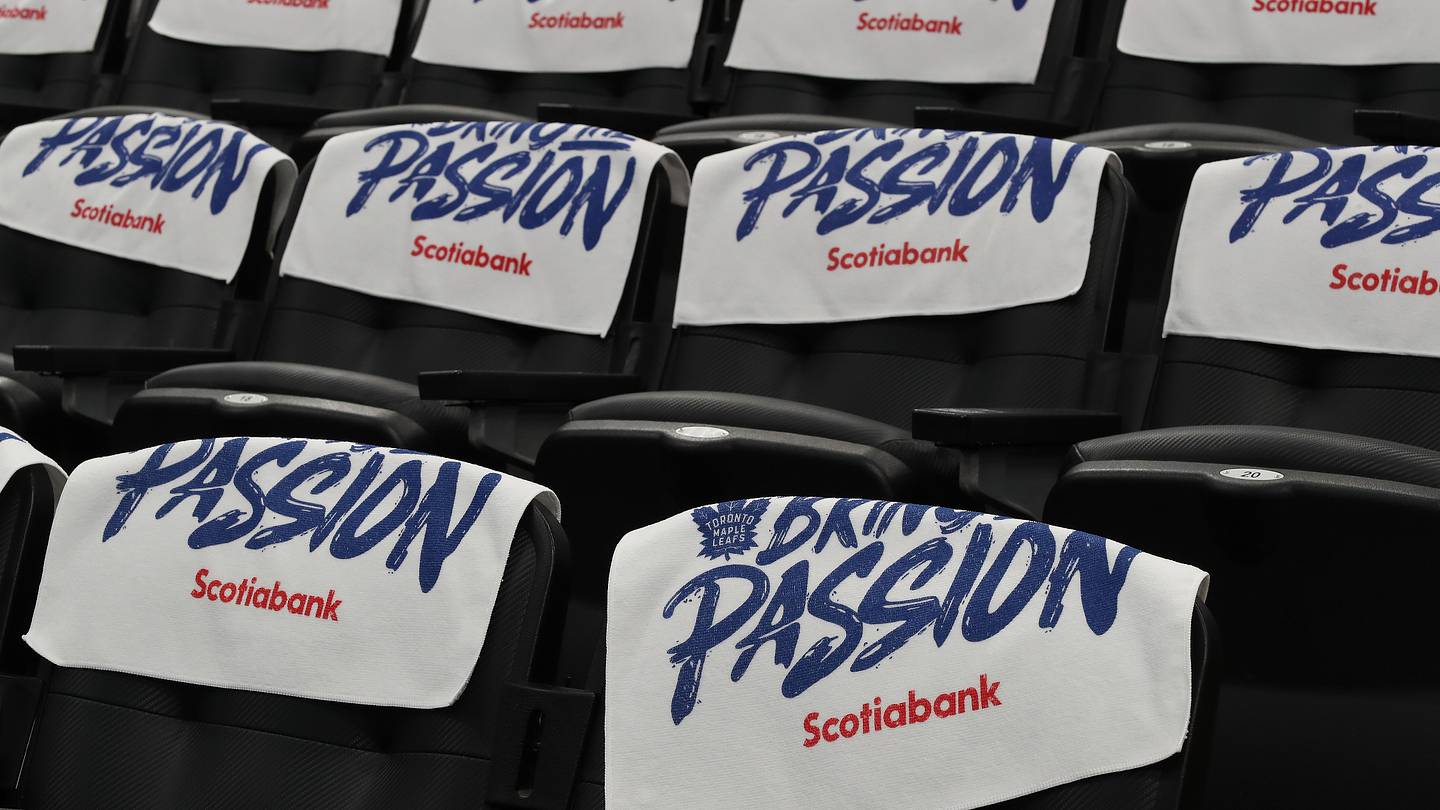 Toronto Maple Leafs Home Crowd Is Costing Team Playoff Wins - Vimarsana News