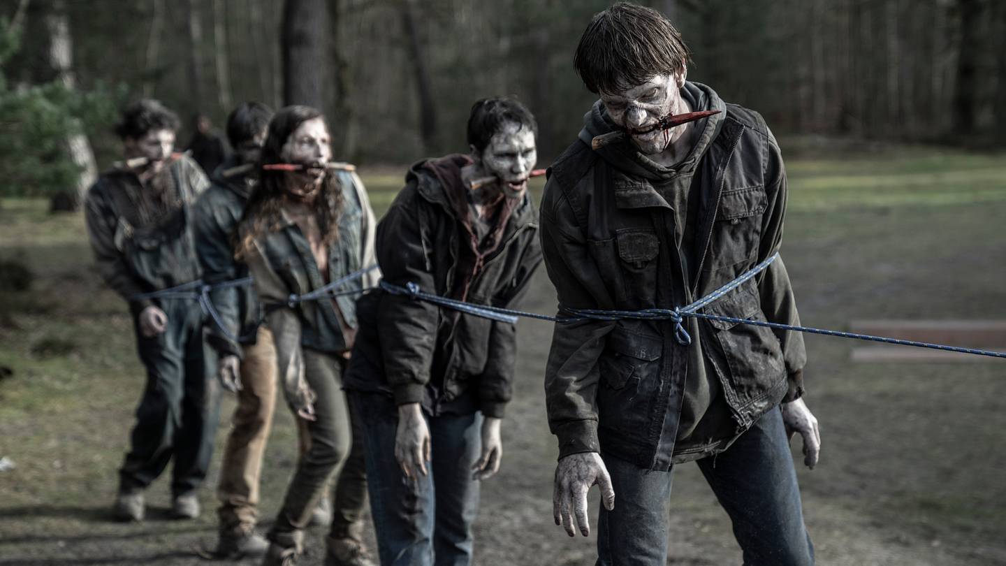 Walking Dead: Daryl Dixon actor Avant Strangel in On the Line, now on Netflix - Vimarsana News