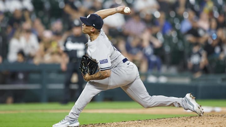 Aug 8, 2023; Chicago, Illinois, USA; New York Yankees relief pitcher Jonathan Loaisiga (43) delivers a pitch against the Chicago White Sox during the ninth inning at Guaranteed Rate Field. Mandatory Credit: Kamil Krzaczynski-Imagn Images