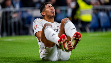 Jude Bellingham souffre d'une blessure musculaire à la cuisse. Jude Bellingham souffre d'une blessure musculaire à la cuisse.