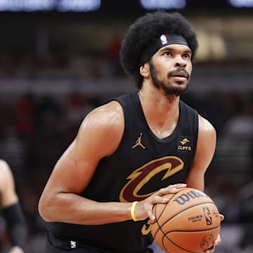 Dec 23, 2023; Chicago, Illinois, USA; Cleveland Cavaliers center Jarrett Allen (31) shoots a free throw against the Chicago Bulls during the second half at United Center. Mandatory Credit: Kamil Krzaczynski-Imagn Images