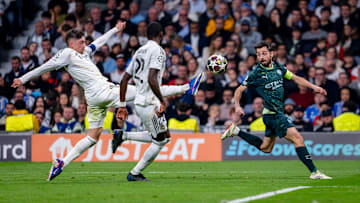 Federico Valverde (links im Bild) verzauberte das Bernabeu mit einem lupenreinen Hattrick