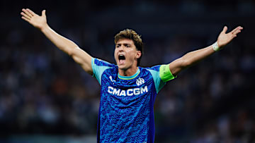 Leonardo Balerdi est annoncé titulaire.