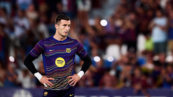 Inaki Pena verlängert beim FC Barcelona Inaki Pena verlängert beim FC Barcelona