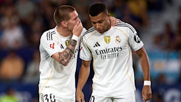Mastantuono et Mbappé évoluent ensemble depuis plusieurs matchs.