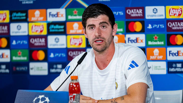 Thibault Courtois ironise sur son prochain adversaire en LDC. Thibault Courtois ironise sur son prochain adversaire en LDC.