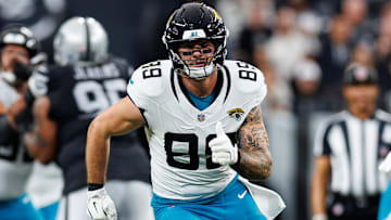 Jacksonville Jaguars tight end Luke Farrell (89)