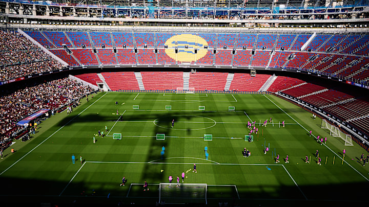 Le Camp Nou est de retour en Ligue des Champions. Le Camp Nou est de retour en Ligue des Champions.