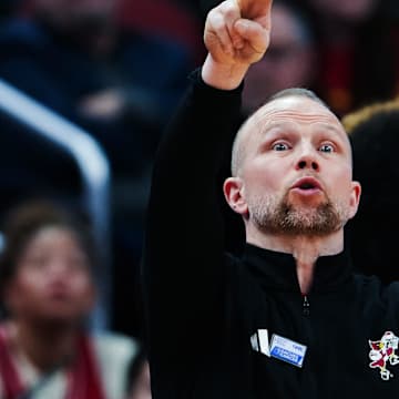 Breaking Down Pat Kelsey's Contract to Coach Louisville Men's Basketball