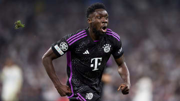 Bayern Munich have not withdrawn their last contract offer for Alphonso Davies.