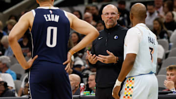 Dallas Mavericks v San Antonio Spurs