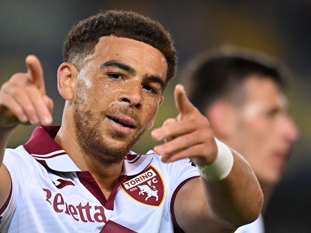 Che Adams Reflects on His Bold Move from Southampton to Torino