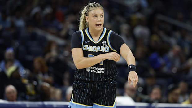 Aug. 3, 2025; Chicago Sky vs. Phoenix Mercury. Mandatory Credit: Kamil Krzaczynski-Imagn Images
