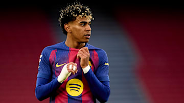 Lamine Yamal et le Barça visent le top 8. Lamine Yamal et le Barça visent le top 8.