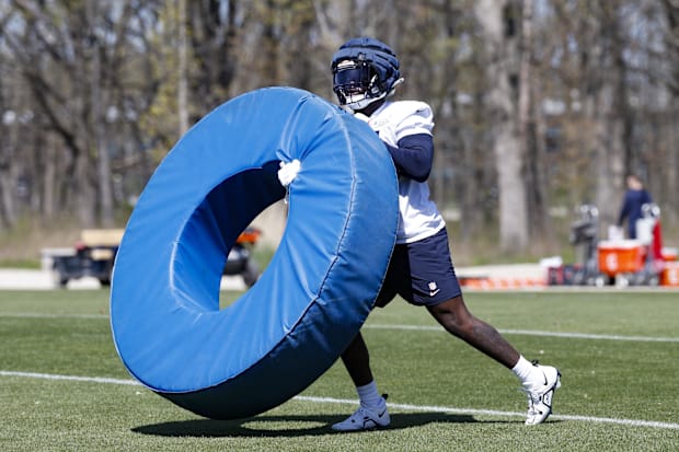 4 takeaways from debut episode of Chicago Bears' 1920 Football Drive series