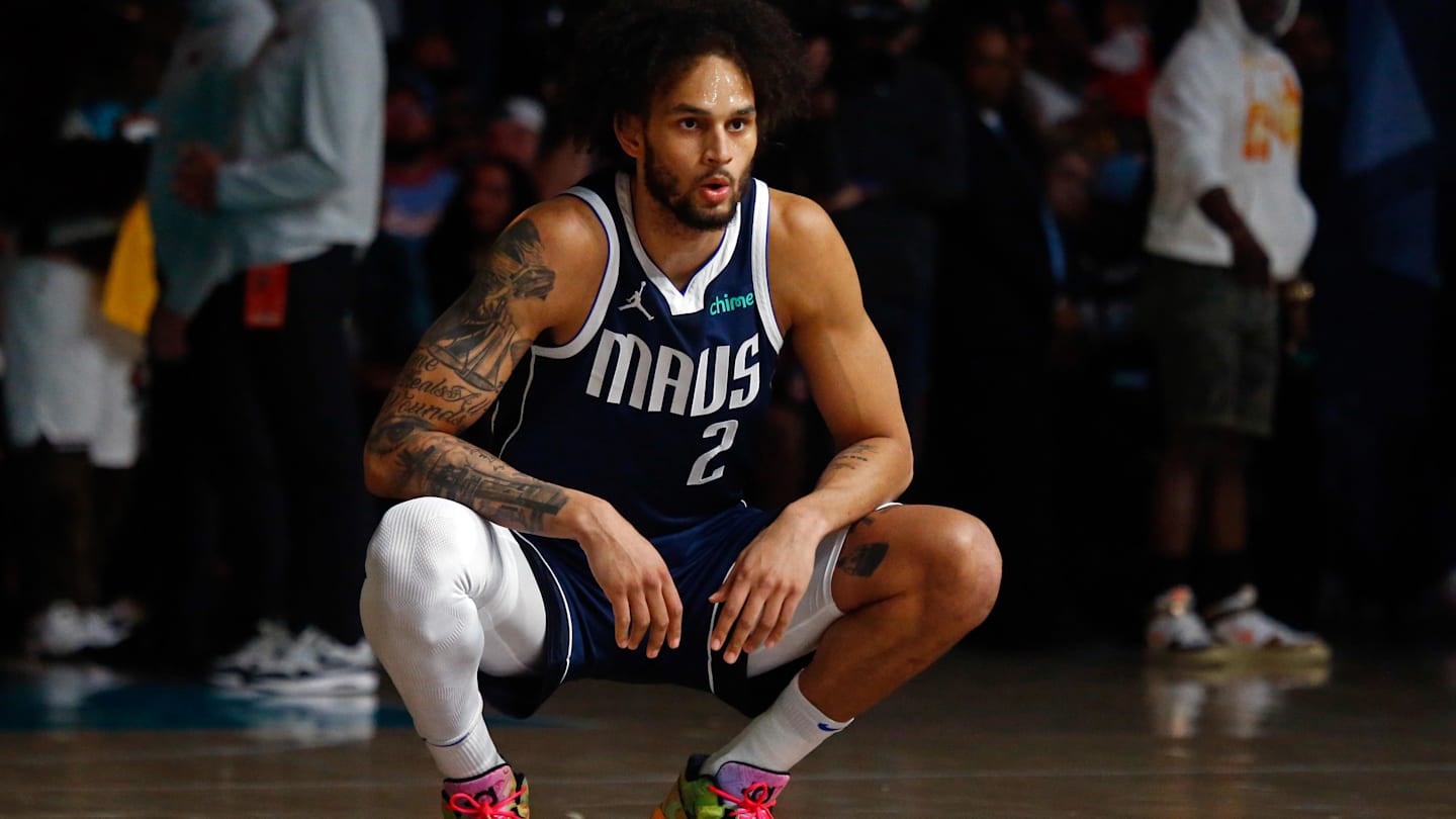 Mavericks' Lively Undergoes Foot Surgery, Eyes Camp