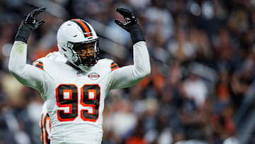 Cleveland Browns v Las Vegas Raiders