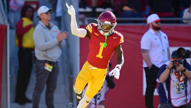 Southern California Trojans wide receiver Zachariah Branch (1) celebrates his touchdown scored against Nebraska Cornhusker