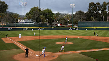 USC v UCLA