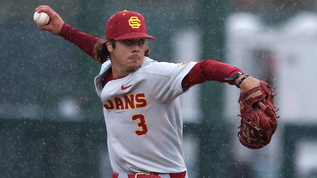 USC v UCLA