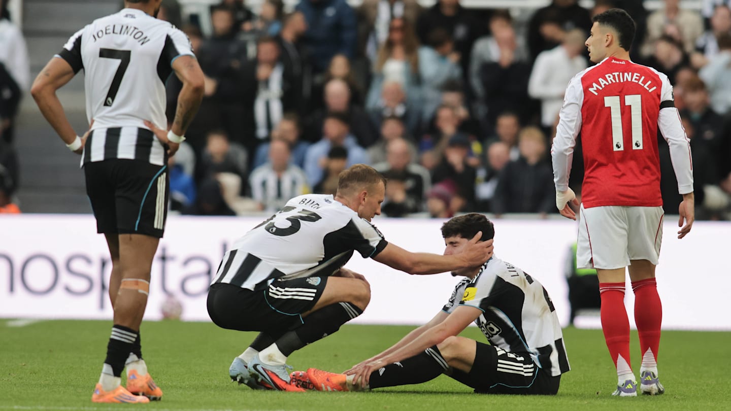 Newcastle United Faces Six to Eight Week Injury Absence for Defender Livramento