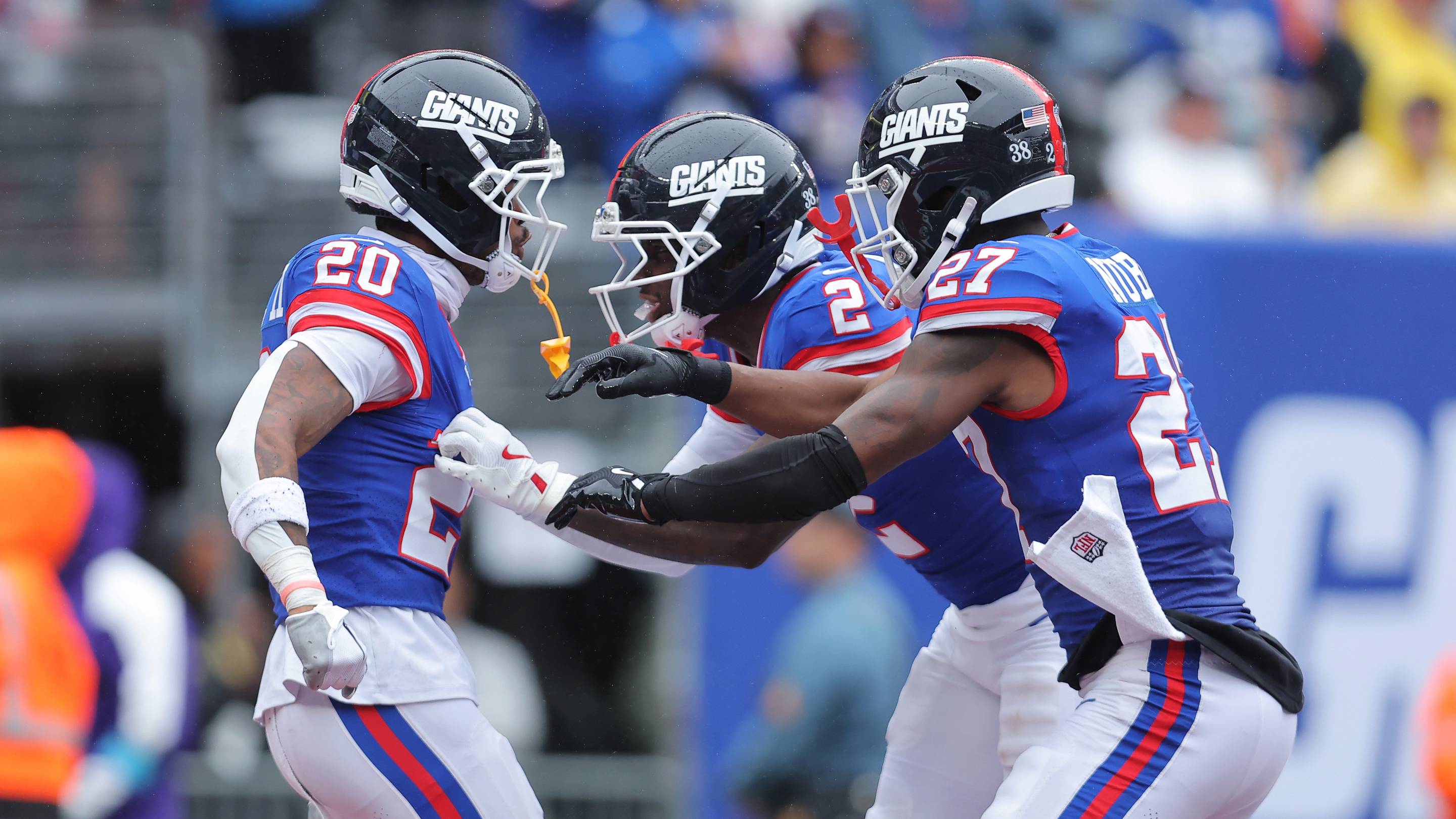 Deonte Banks’ Late-Game Heroics Seal Giants’ 36-24 Victory Over Cardinals