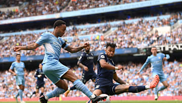 Raheem Sterling segera pindah ke Chelsea dari Manchester City