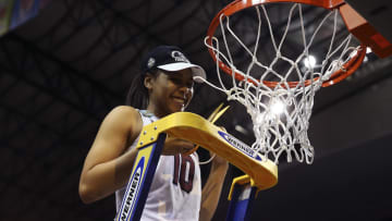 South Carolina basketball alum Allisha Gray