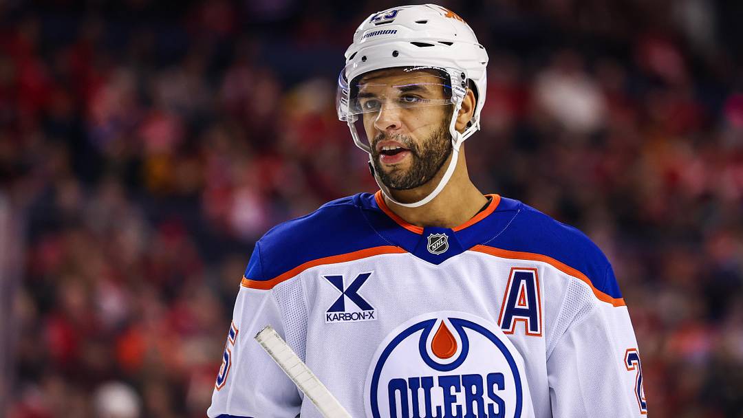 Dec 27, 2025; Calgary, Alberta, CAN; Edmonton Oilers defenseman Darnell Nurse (25) during the first period against the Calgary Flames at Scotiabank Saddledome. Mandatory Credit: Sergei Belski-Imagn Images