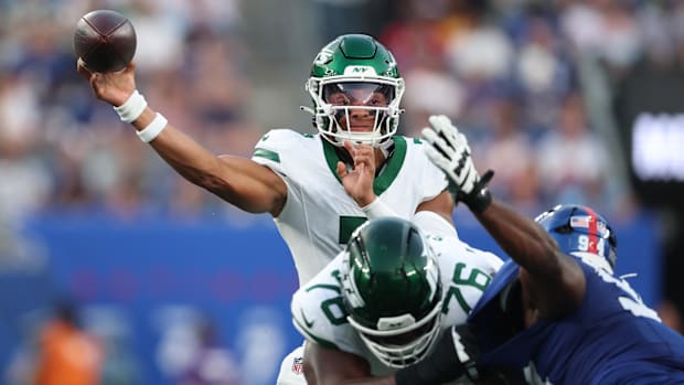 New York Jets quarterback Justin Fields