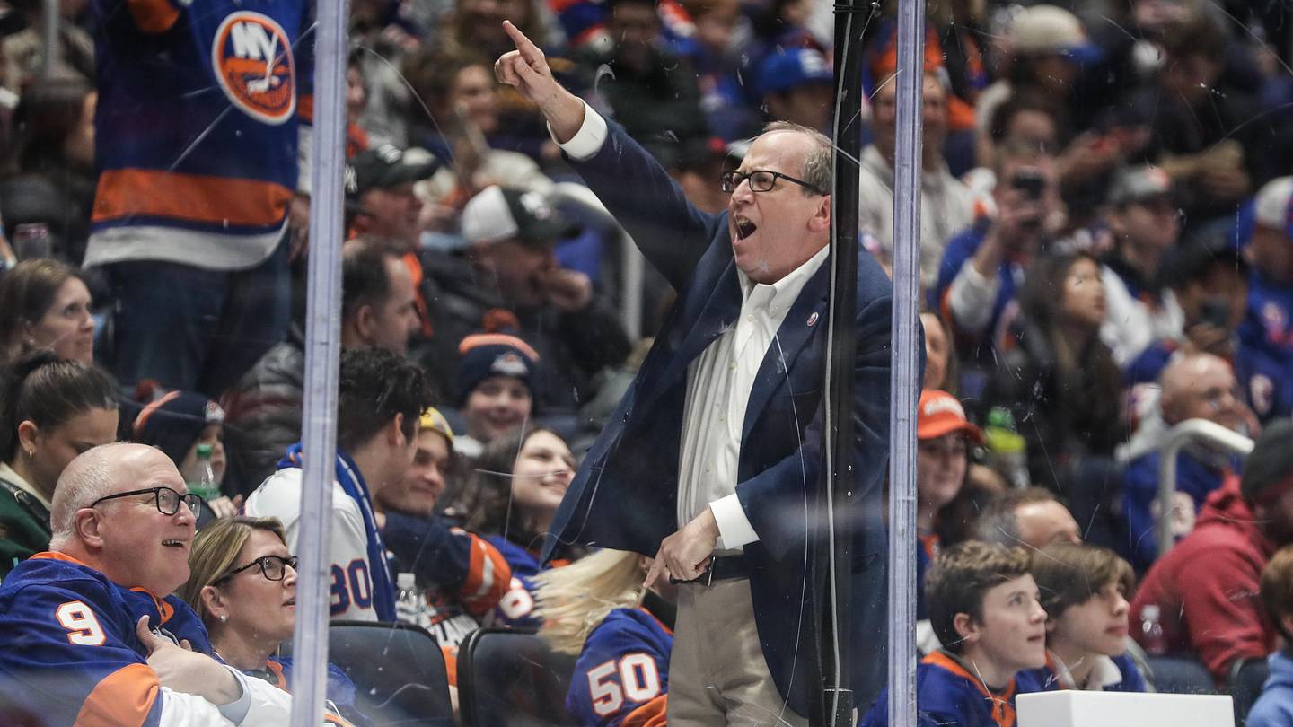 NY Islanders owner Jon Ledecky awarded an honorary degree from George Washington Univ - Vimarsana News